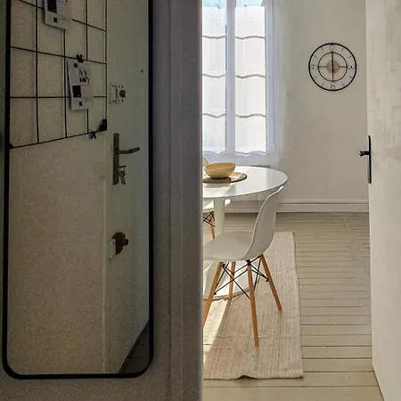 Charming With View Of The Abbaye-aux-hommes