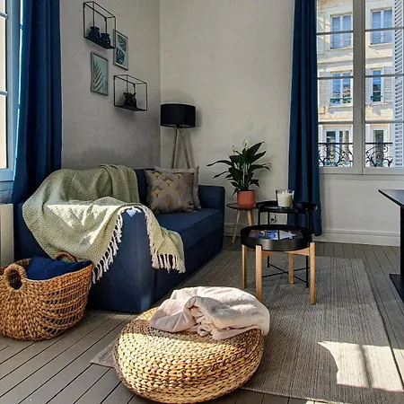 Charming With View Of The Abbaye-aux-hommes